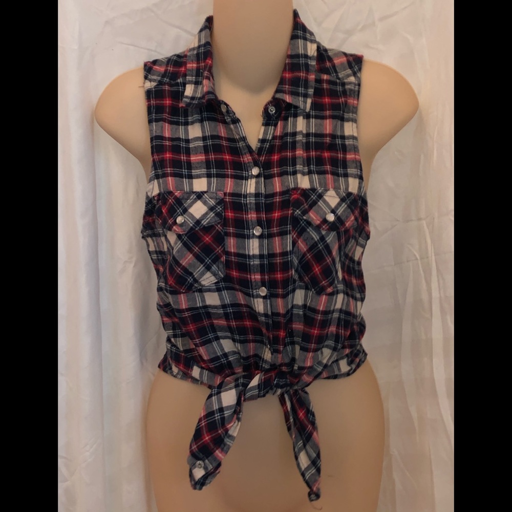 Mudd Plaid Sleeveless Flannel